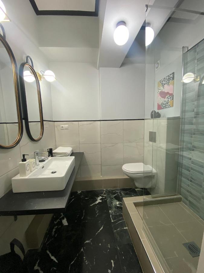 5 Rooms Атина Екстериор снимка