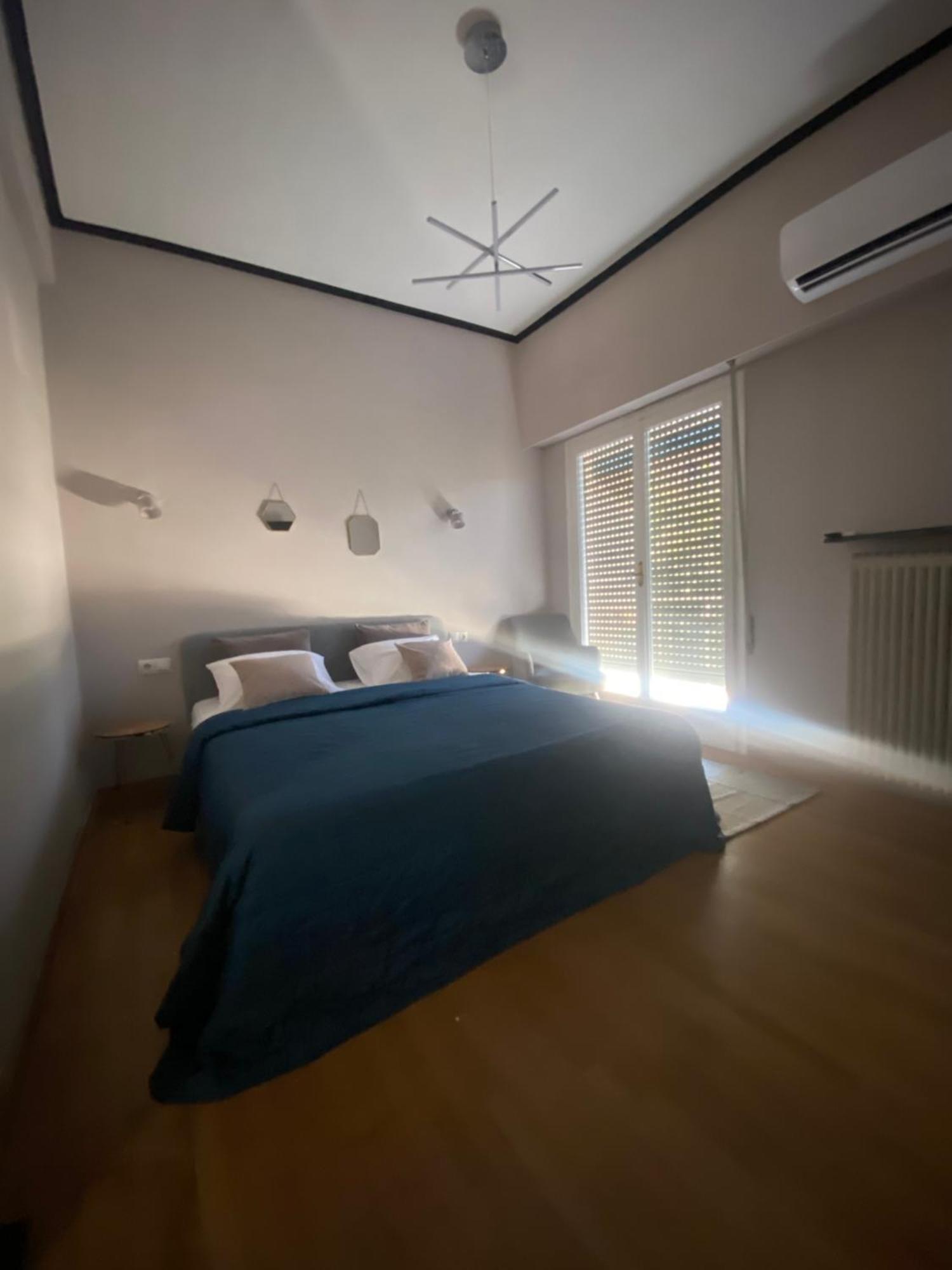 5 Rooms Атина Екстериор снимка