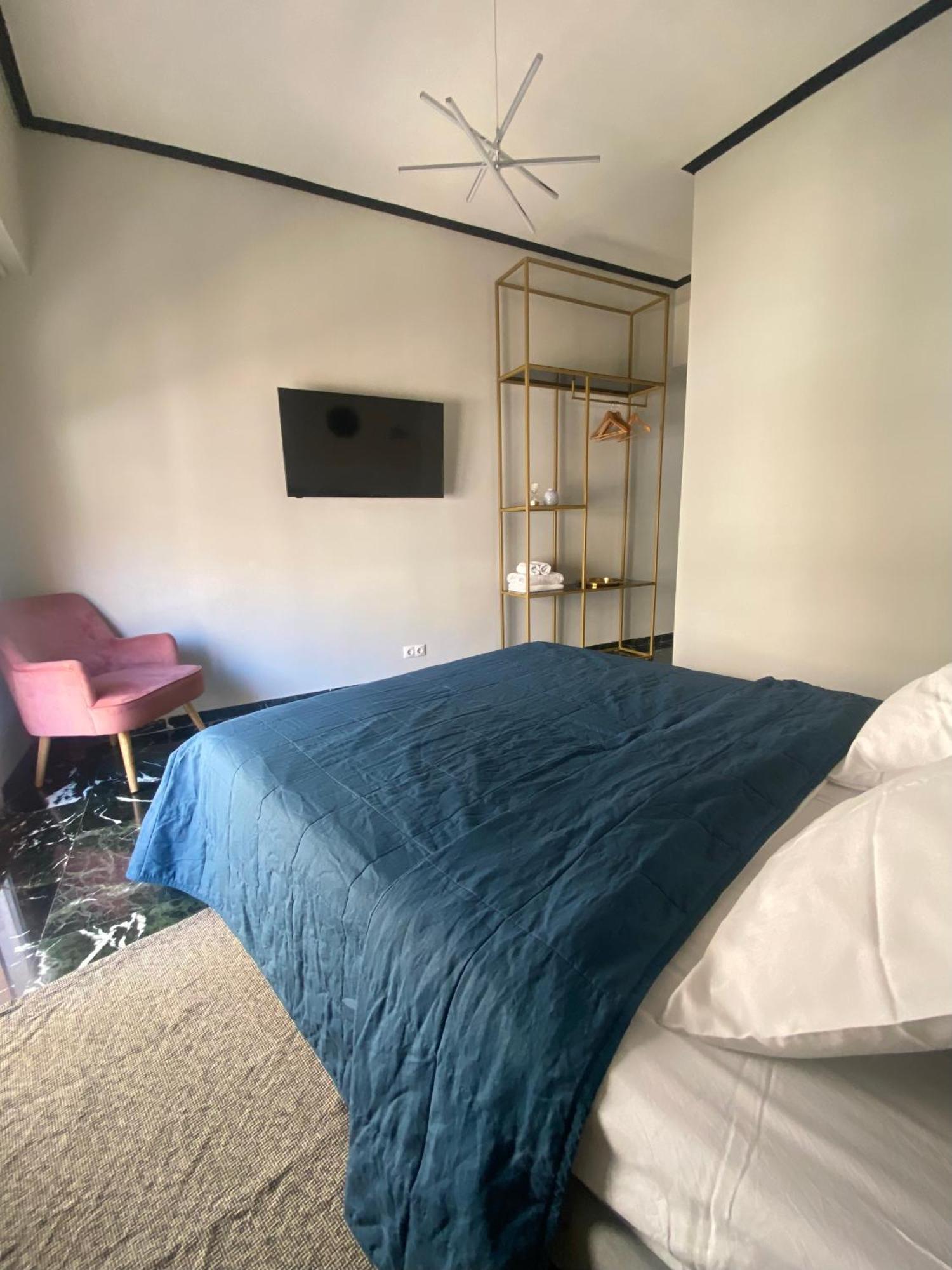5 Rooms Атина Екстериор снимка